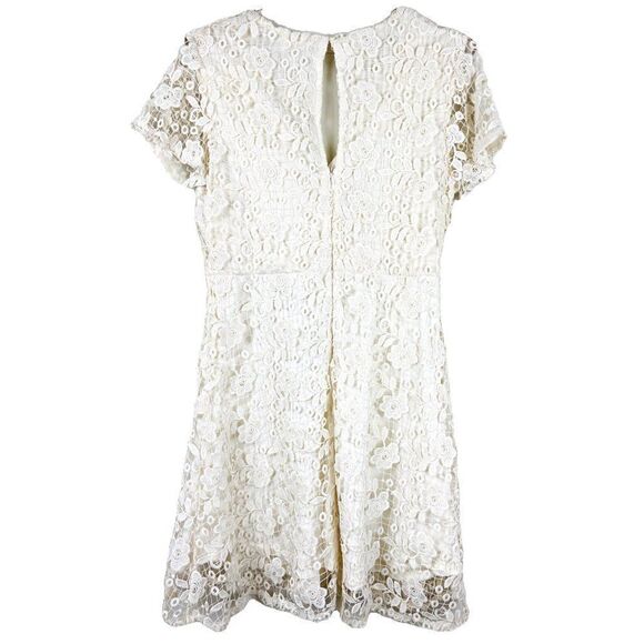 Black Swan Cream Floral Lace Applique Short Sleeve Dress - Picture 7 of 9